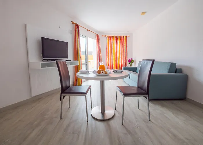 Checkin Atlantida Hotel apartamentowy 3*