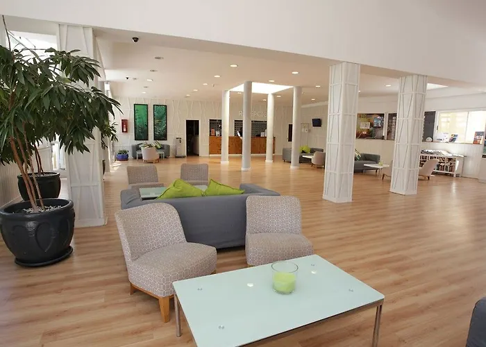 Checkin Atlantida Hotel apartamentowy