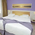 アパートホテル Checkin Atlantida 3*