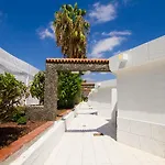 アパートホテル Checkin Atlantida 3*