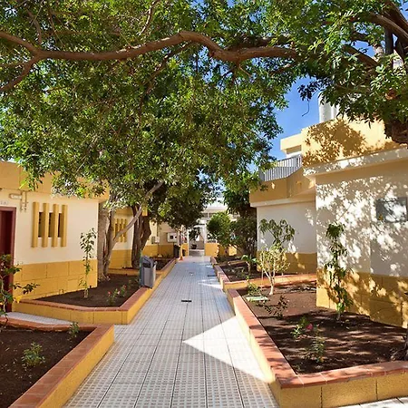 Checkin Atlantida Apart Otel