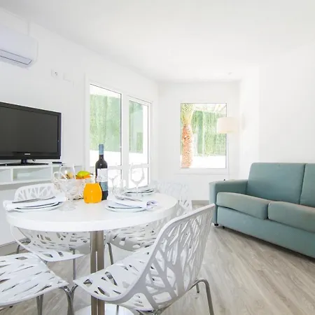 Checkin Atlantida Apart Otel