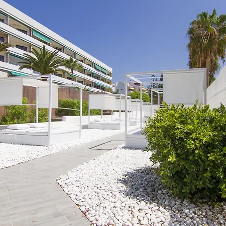 Checkin Atlantida Апарт-отель 3*