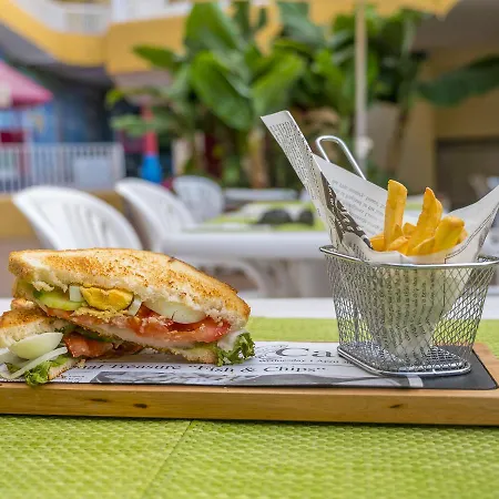 Apart Otel Checkin Atlantida Los Cristianos (Tenerife)