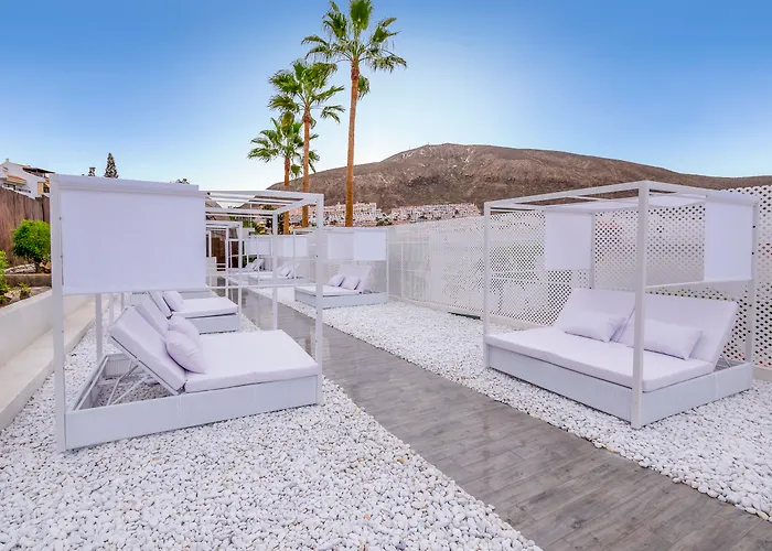 Checkin Atlantida Apart Otel