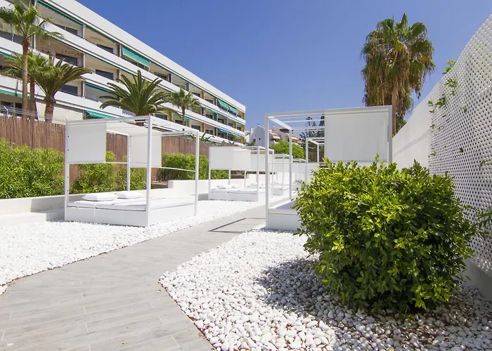 Checkin Atlantida Apart Otel 3*