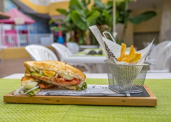 Aparthotel Checkin Atlantida Los Cristianos (Tenerife)