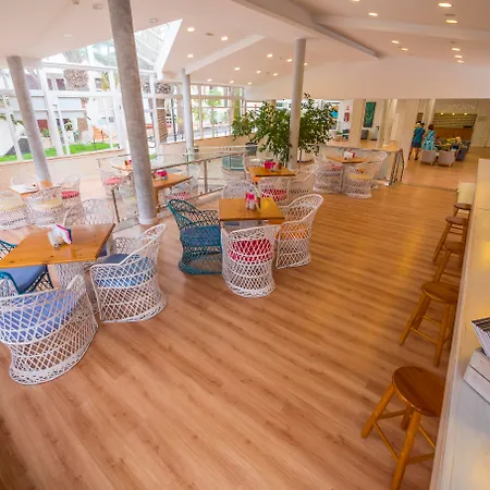 Checkin Atlantida Los Cristianos (Tenerife)