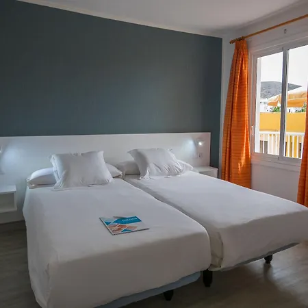 Checkin Atlántida Apart-hotel Los Cristianos (Tenerife)