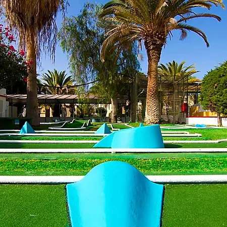 Checkin Atlantida Aparthotel 3*