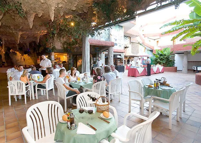 Checkin Atlántida Apartahotel