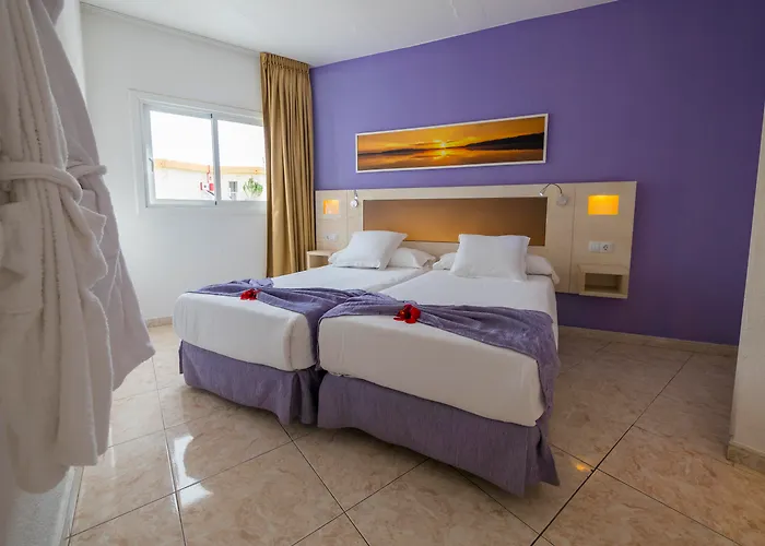 Apartahotel Checkin Atlántida