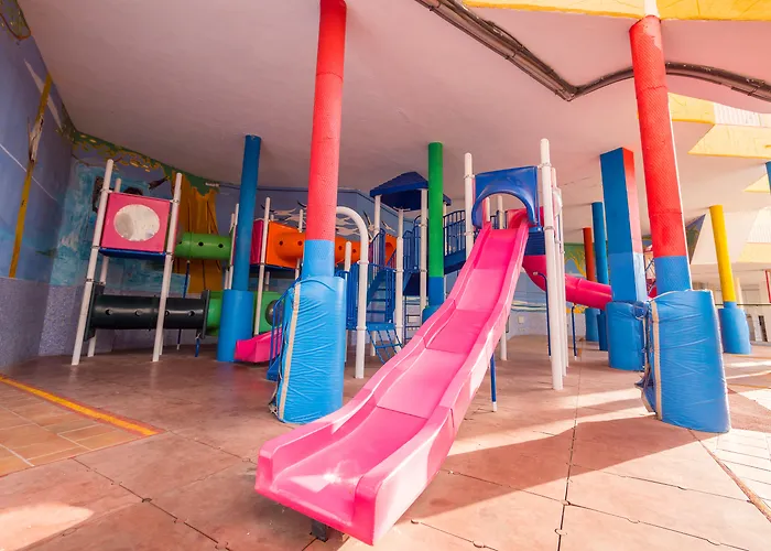 Checkin Atlántida Apartahotel Los Cristianos (Tenerife)