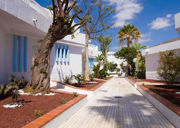 Lägenhetshotell Checkin Atlantida 3*