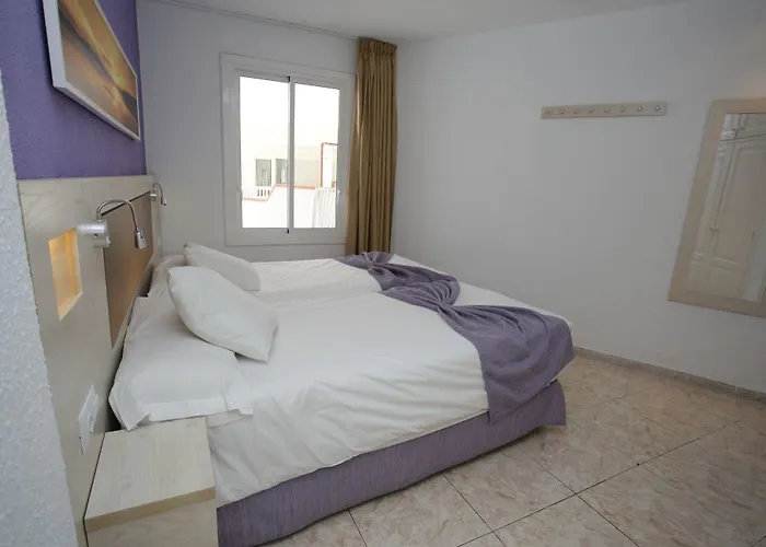 Aparthotel Checkin Atlantida 3*