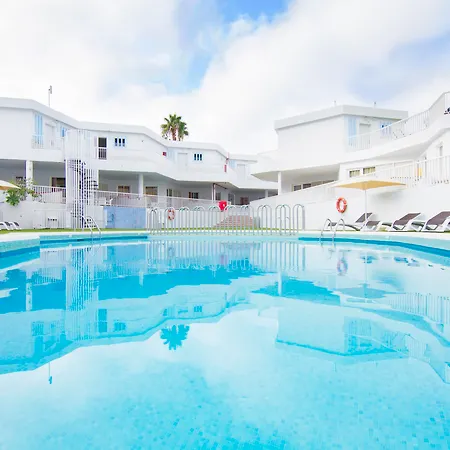 Checkin Atlantida Hotel apartamentowy