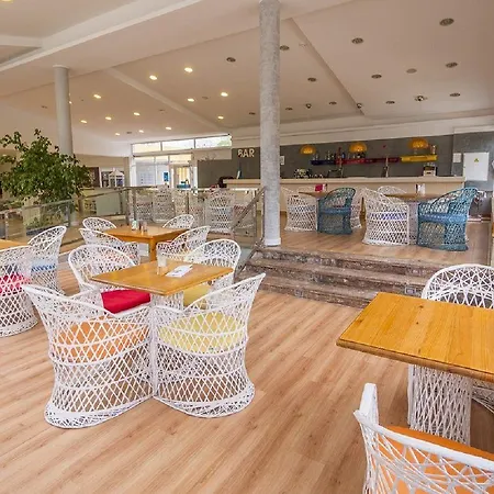 Checkin Atlantida מלון דירות 3*