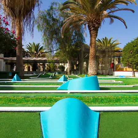 Checkin Atlantida מלון דירות 3*