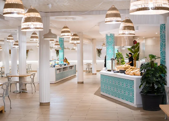 Checkin Atlántida 3* Los Cristianos (Tenerife)