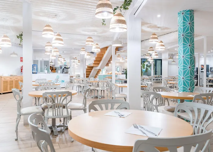 Aparthotel Checkin Atlántida Los Cristianos (Tenerife)